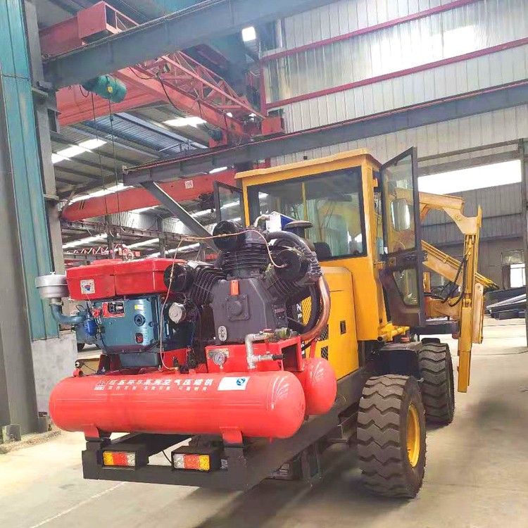 公路護(hù)欄壓樁機,高速公路護(hù)欄鉆孔機報價